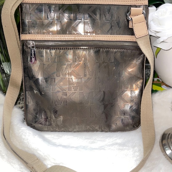 Michael kors crossbody bag - Picture 12 of 12